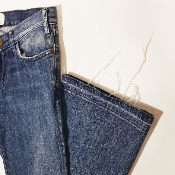 Current Elliott Raw Hem Jeans - Picture 3 of 14